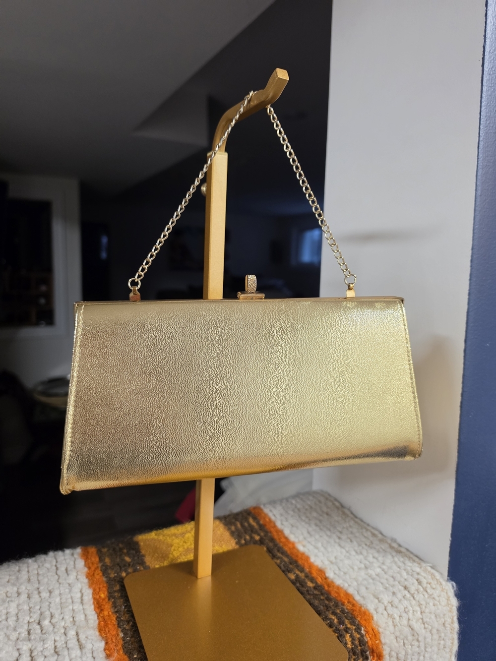 Vintage Gold Metallic Cocktail Clutch With Chain Strap